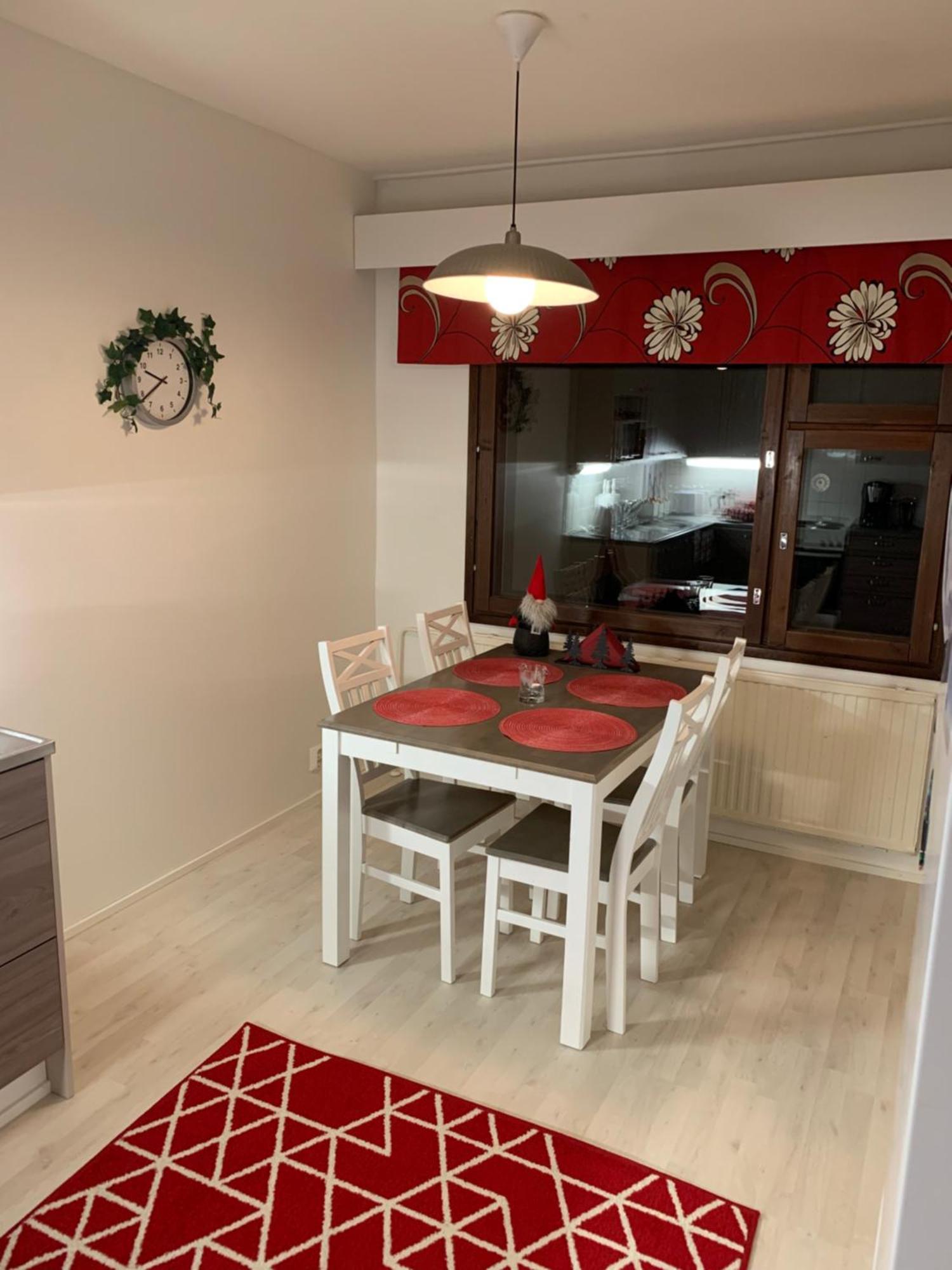 Susihukka & Punahilkka Apartments With Sauna 로바니에미 외부 사진